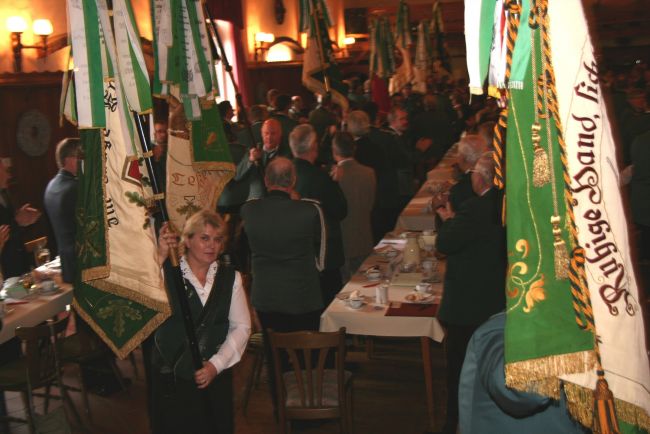 Fahneneinmarsch files/bezirksverband/images/2013/BZ-Delitag-13_7123.jpg